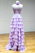 Vestido de fiesta morado de gasa con volantes y cuello halter 