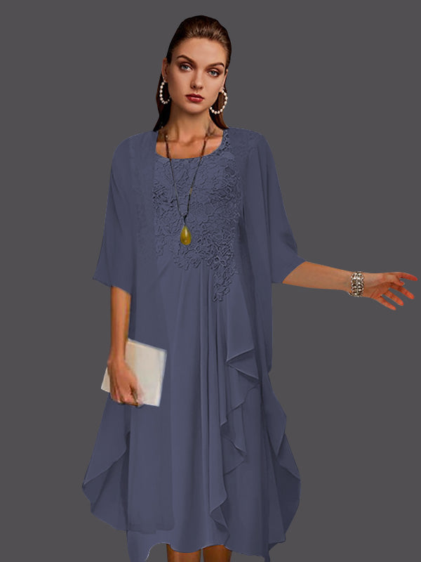 Zweiteiliges, ärmelloses A-Linien-Kleid aus Chiffonspitze mit Faltenapplikationen 