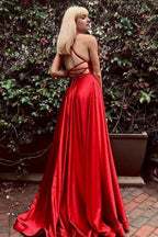 Satin-A-Linien-Ballkleid zum Schnüren mit Schlitz