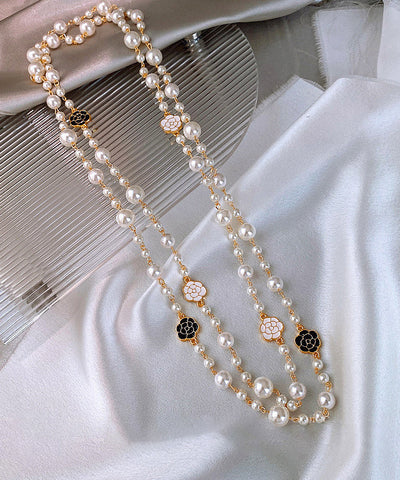 Collar bohemio de cuentas adornadas con camelia y perla de aleación de plata esterlina blanca 