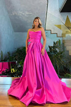 Trägerloses, ärmelloses Meerjungfrauen-Abendkleid mit Taschen 