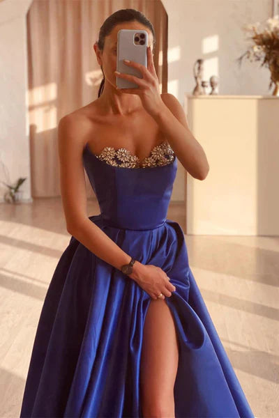sleeveless A-line evening prom dress with sweetheart neckline and split beads