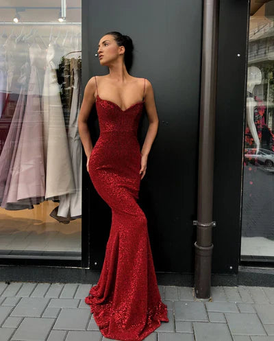 Schwarzes, langärmeliges Meerjungfrauen-Abendkleid mit Spaghettiträgern und Pailletten 