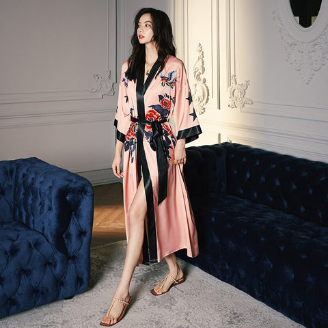 Batas de satén para mujer, ropa de dormir sexy, bata de dama de honor de gasa con estampado de pájaro rosa, ropa de ocio, tops para dormir en casa, verano 2022 