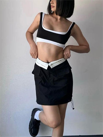 Camiseta sin mangas con diseño de dos capas 