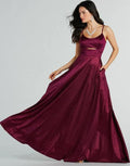 Glitzerndes A-Linien-Ballkleid mit Cut-Out-Mieder