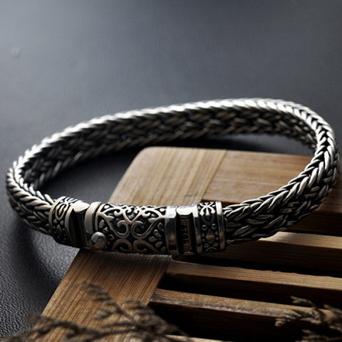 Pulsera trenzada con hebilla de hiedra en plata de ley 