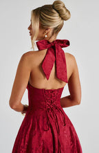 Tüll-Midi-Ballkleid mit tiefem Neckholder-Ausschnitt und Bindebändern am Rücken, floralem Jacquardmuster