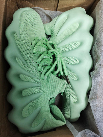 Atmungsaktive Sneakers aus Strick mit Schnürung 