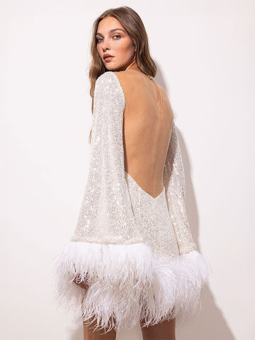 Weißes Paillettenkleid, ausgestellte Ärmel, Federbesatz, rückenfrei, sexy Minikleider 