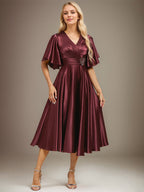 A-Linien-Kleid aus Stretch-Satin mit V-Ausschnitt, Teelänge, Perlenstickerei und Falten für die Mutter der Braut 