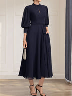 A-Linien-Kleid aus Chiffon mit hohem Kragen, Teelänge und Spitze für die Mutter der Braut, verziert mit einer Schleife