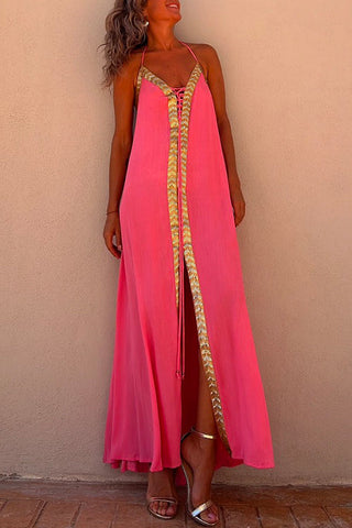 Vestido largo camisola Meridress con escote en V, espalda descubierta y lentejuelas con aberturas detalladas