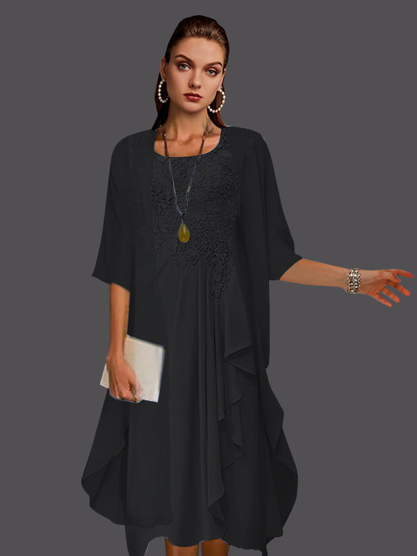 Zweiteiliges, ärmelloses A-Linien-Kleid aus Chiffonspitze mit Faltenapplikationen 