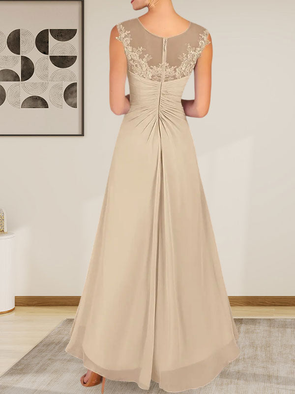 Champagnerfarbenes A-Linien-Chiffonkleid mit Rundhalsausschnitt und Spitze