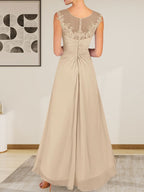 Champagnerfarbenes A-Linien-Chiffonkleid mit Rundhalsausschnitt und Spitze