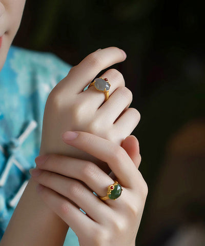 Anillos de jade dorado en plata de ley verde estilo 