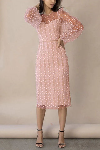 Vestido midi ajustado con mangas abullonadas transparentes y bordado Floral Passions 