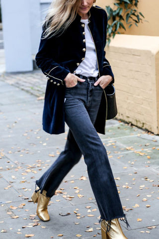 Bohemian Rhapsody – Zweireihiger Mantel mit Klappe aus Samt 