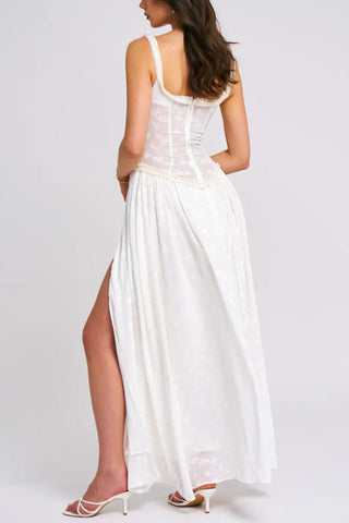 Vestido largo Ulissa verde claro con escote cuadrado, textura jacquard y abertura alta 