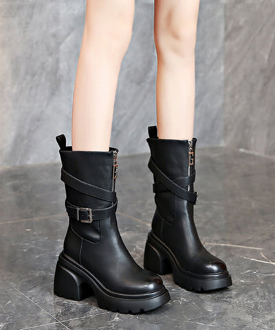 Bequeme braune, klobige Stiefel mit flauschigem Wollfutter 