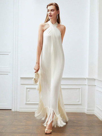 Ecru-weißes Etuikleid mit Neckholder, plissiert, attraktives Maxikleid mit Fransen 