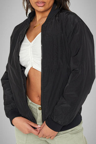 Prenda exterior de cuello en U con cremallera y bolsillo liso de calle 