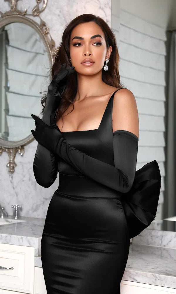 Vestido sirena de satén con lazo extra grande