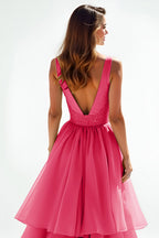 Vestido de fiesta largo en capas con cuentas en rosa intenso y corte A