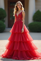Vestido de fiesta largo en línea A con volantes rojos, capas y cuentas
