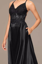 Charmeuse-Kleid in A-Linie mit appliziertem Oberteil