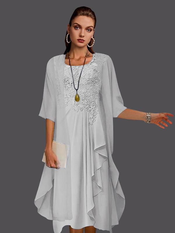 Zweiteiliges, ärmelloses A-Linien-Kleid aus Chiffonspitze mit Faltenapplikationen 