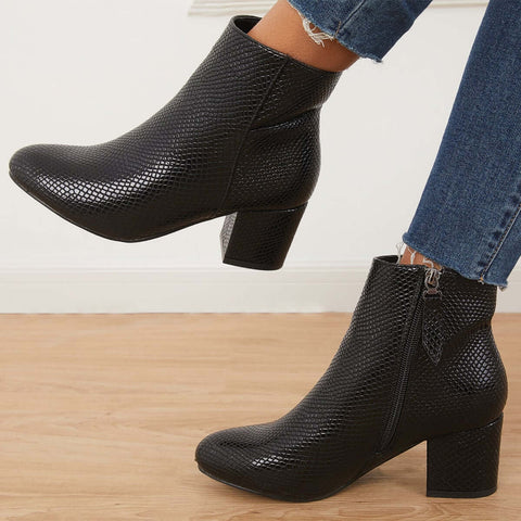 Stiefeletten mit klobigem Blockabsatz und mittelhohem Absatz 