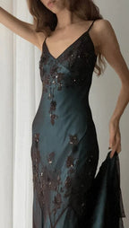 Glitzerndes, ärmelloses, langes Meerjungfrauen-Abendkleid mit Spaghettiträgern