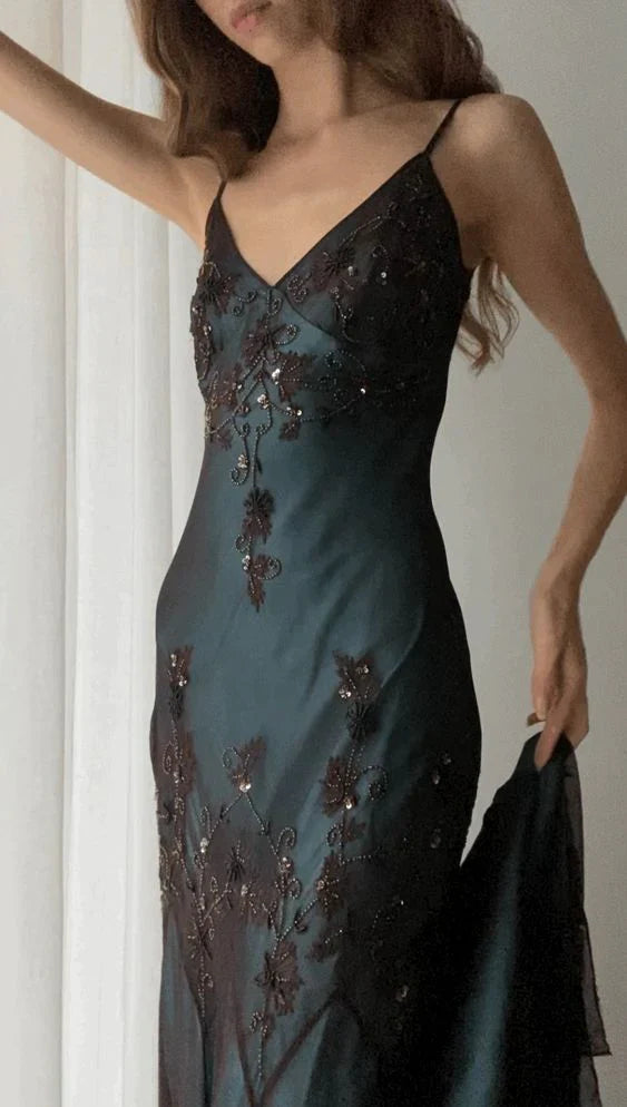 Glitzerndes, ärmelloses, langes Meerjungfrauen-Abendkleid mit Spaghettiträgern