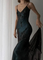 Glitzerndes, ärmelloses, langes Meerjungfrauen-Abendkleid mit Spaghettiträgern