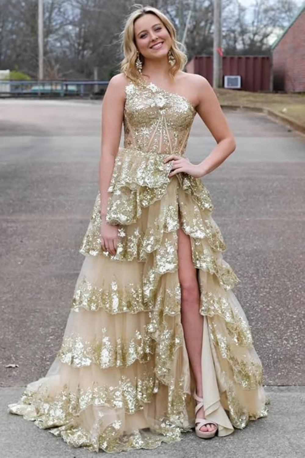 Glitzerndes Ballkleid aus Tüll, mehrlagiges Prinzessinnenkleid, Abschlusskleid, süßes Hochzeitskleid