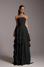 Bezauberndes, trägerloses, ärmelloses, langes Rüschen-Abendkleid
