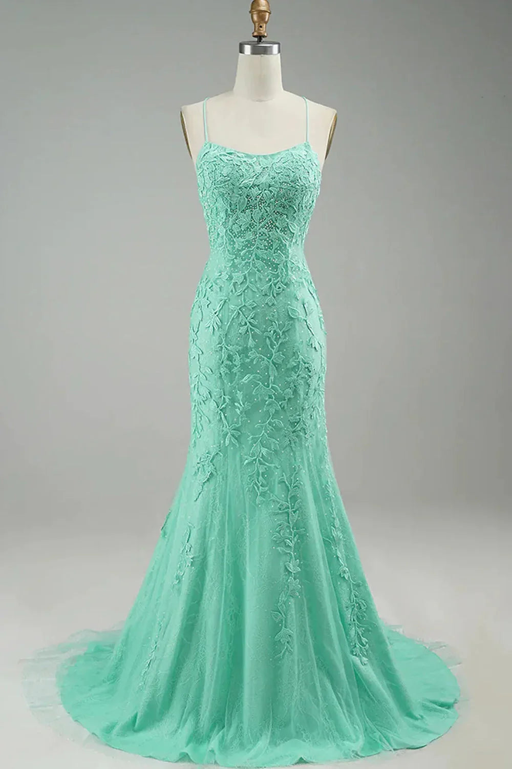 Meerjungfrauen-Abendkleid mit Spaghettiträgern und Applikationen