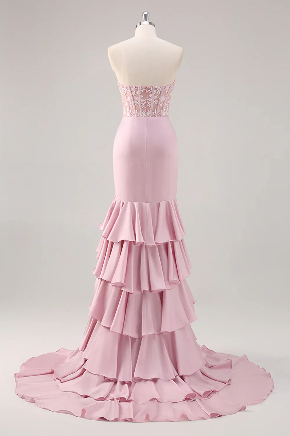 Rosafarbenes, trägerloses, gestuftes Meerjungfrauen-Abendkleid mit Schlitz