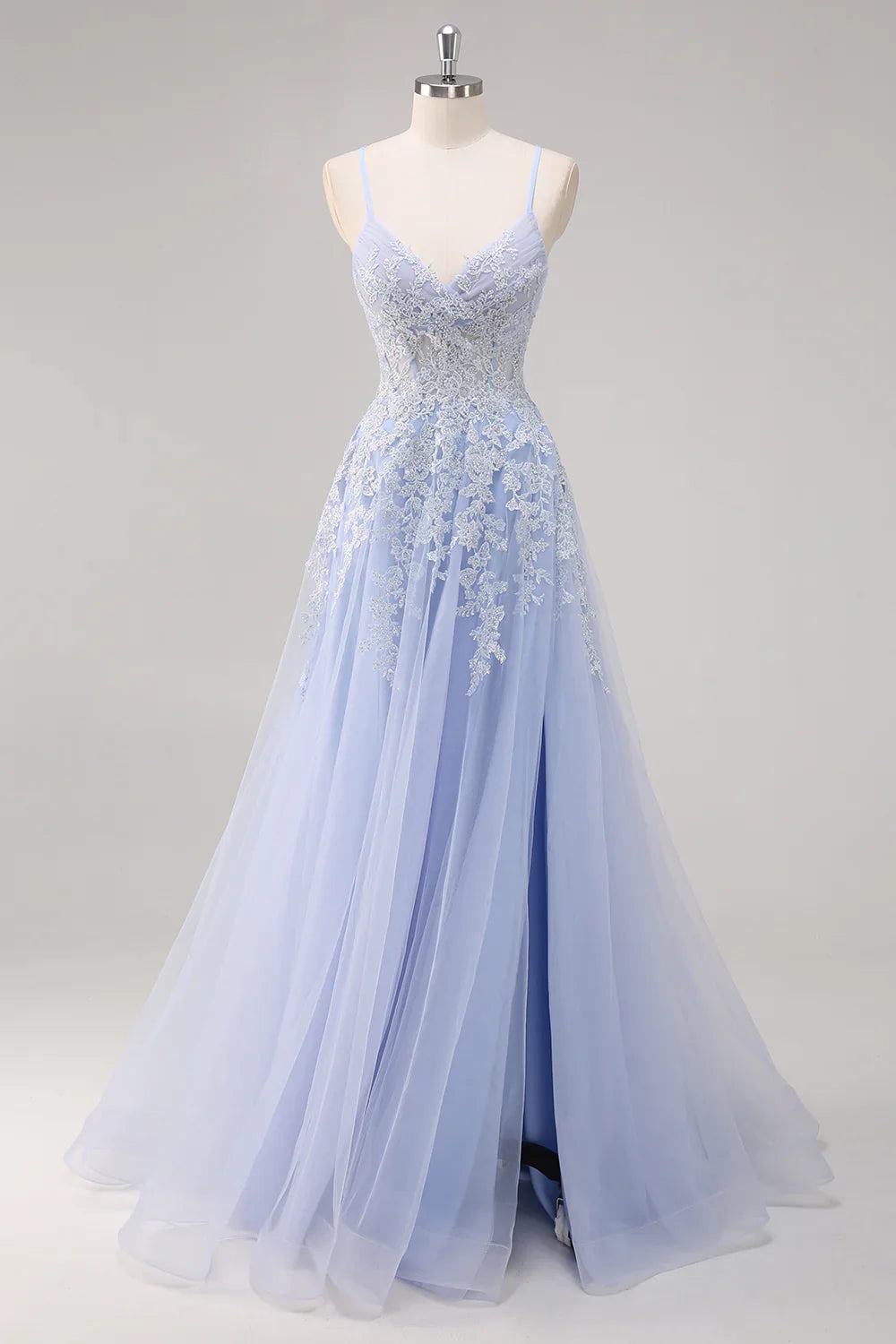 Vestido de fiesta largo de tul con cuentas y tirantes finos en forma de A con abertura