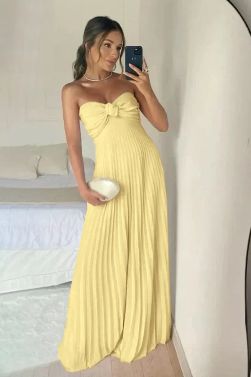 Elegantes, langes, rosafarbenes A-Linien-Abendkleid mit Rüschen und Herzausschnitt