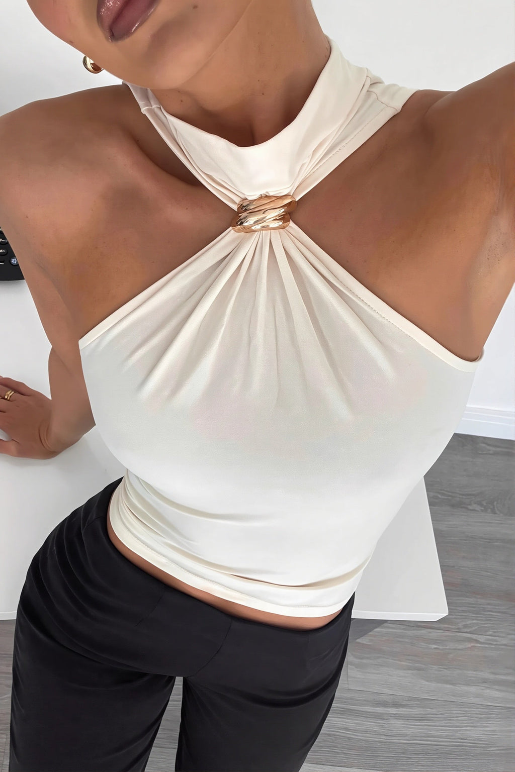 Cut Out Shoulder High Neck Stretch Tank Top