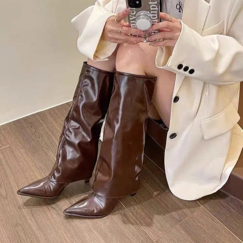 Botas cortavientos para mujer, zapatos de tacón alto, primavera otoño 2024, nuevas botas de caballero de piel suave con tacón fino y puntiagudo hasta la rodilla. 