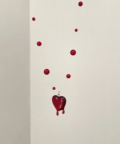 Moderne Halskette mit Anhänger „Love“ aus Mulberry-Legierung 