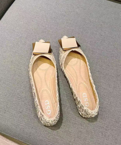 Elegantes zapatos planos con punta puntiaguda y lentejuelas en azul Satia 