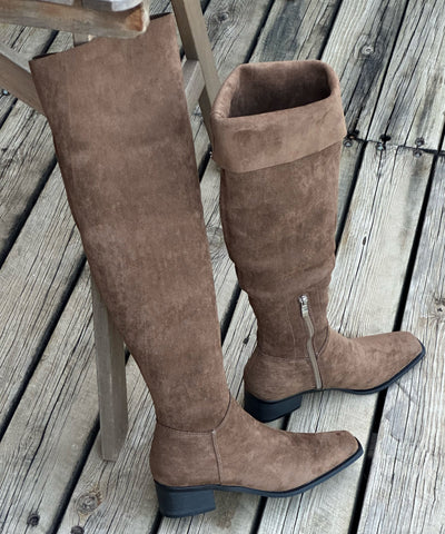 Schicke klobige Stiefel mit Reißverschluss in Beige aus Wildleder 