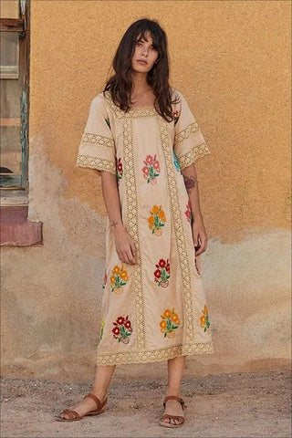 Midikleid aus Spitze mit Blumenstickerei 