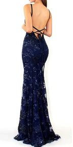 Vestido de fiesta formal largo de sirena azul marino de tul y lentejuelas con escote en V y espalda con cordones