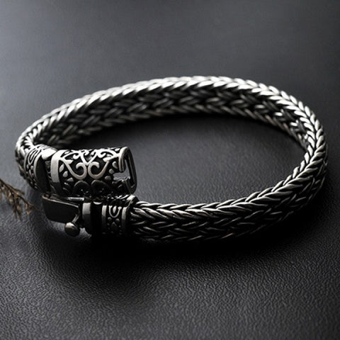 Pulsera trenzada con hebilla de hiedra en plata de ley 